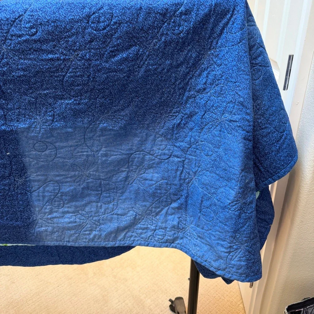 VTG Handmade Blue Floral Hibiscus Patchwork‎ Quilt Navy Tropical Coastal Blanket